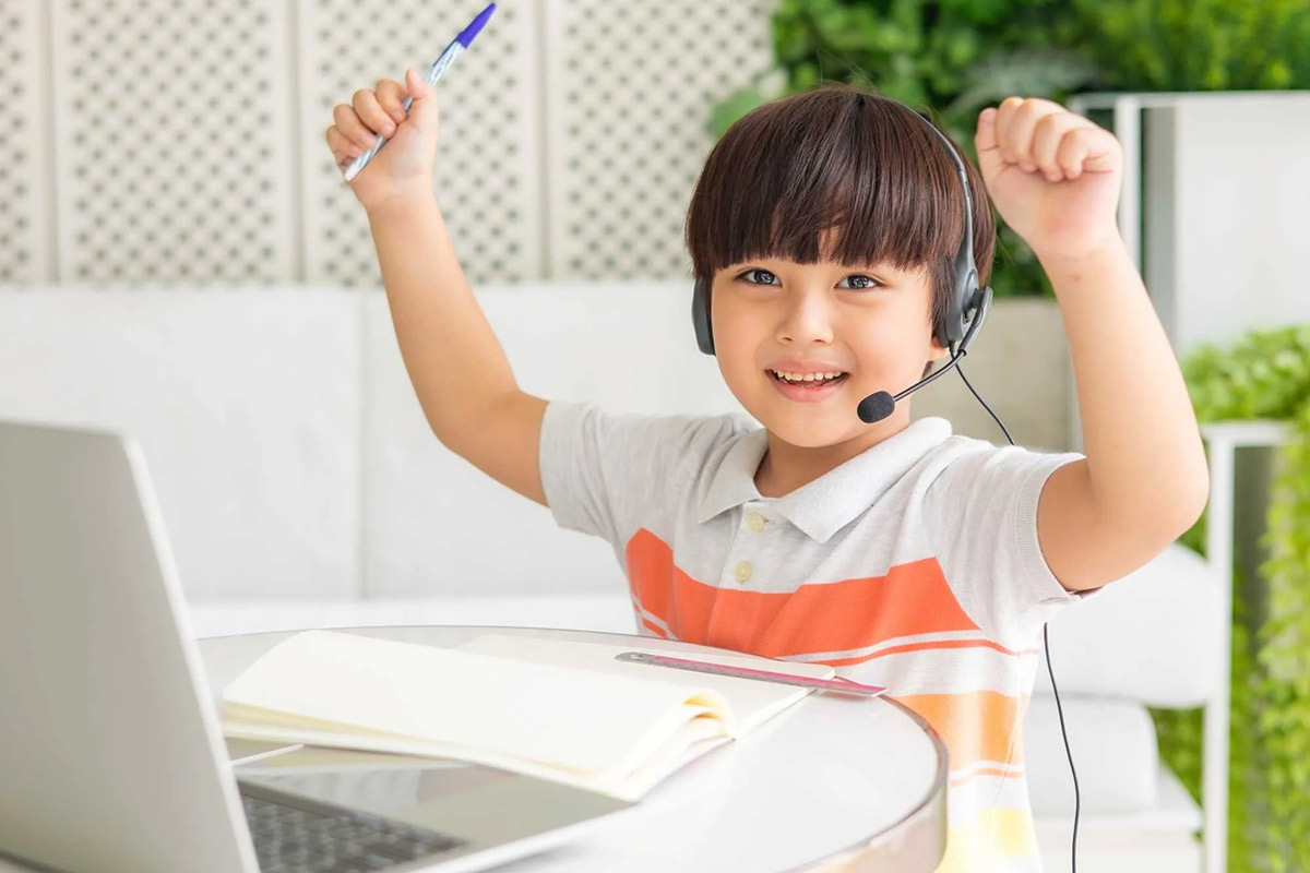 Phương pháp Tiếng Anh online 1 kèm 1 hiệu quả cho trẻ Phương pháp Tiếng Anh online 1 kèm 1 hiệu quả cho trẻ