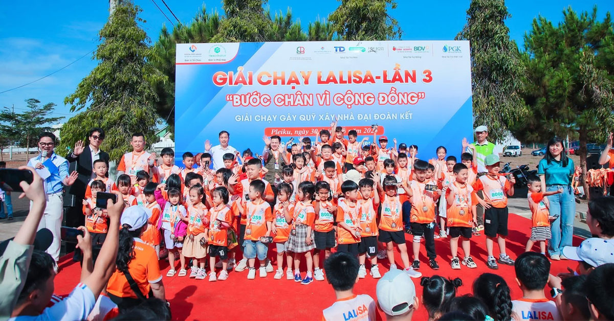 Hệ thống Ngoại ngữ Lalisa