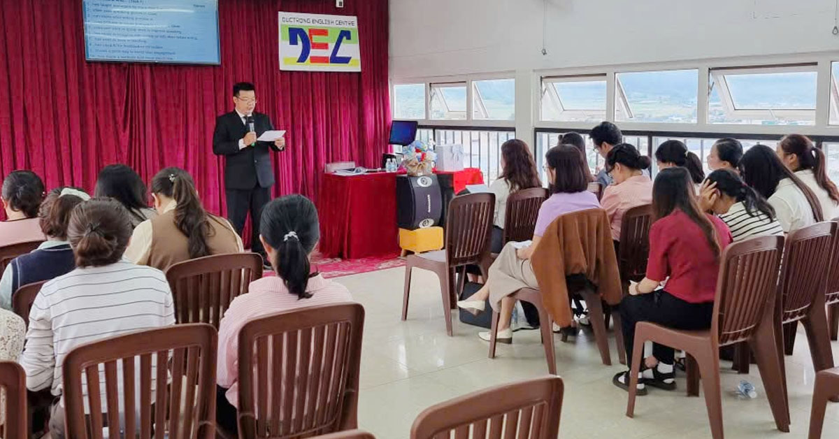DEC - Trung tâm tiếng Anh tại Đức Trọng DEC - Trung tâm tiếng Anh tại Đức Trọng